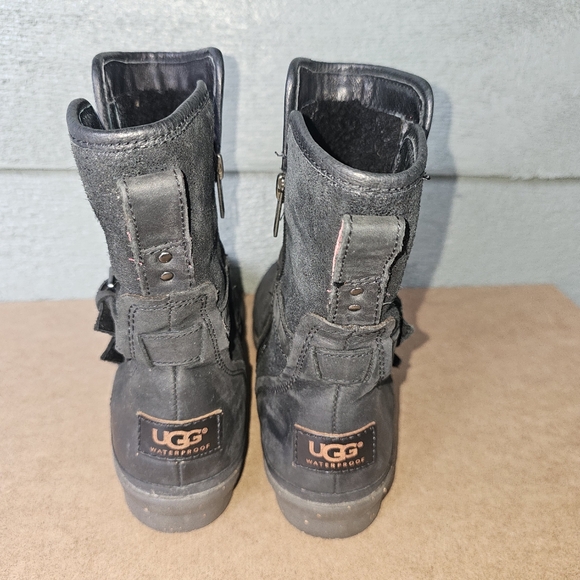 UGG Simmens Black Leather Wool Waterproof Ankle Boots Women's Size 7 - Picture 4 of 6